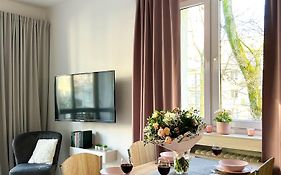 Lumina cozy apartment near Manufactura